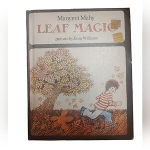 Vintage 1977 Leaf Magic Margaret Mahy/Williams Hardback Book